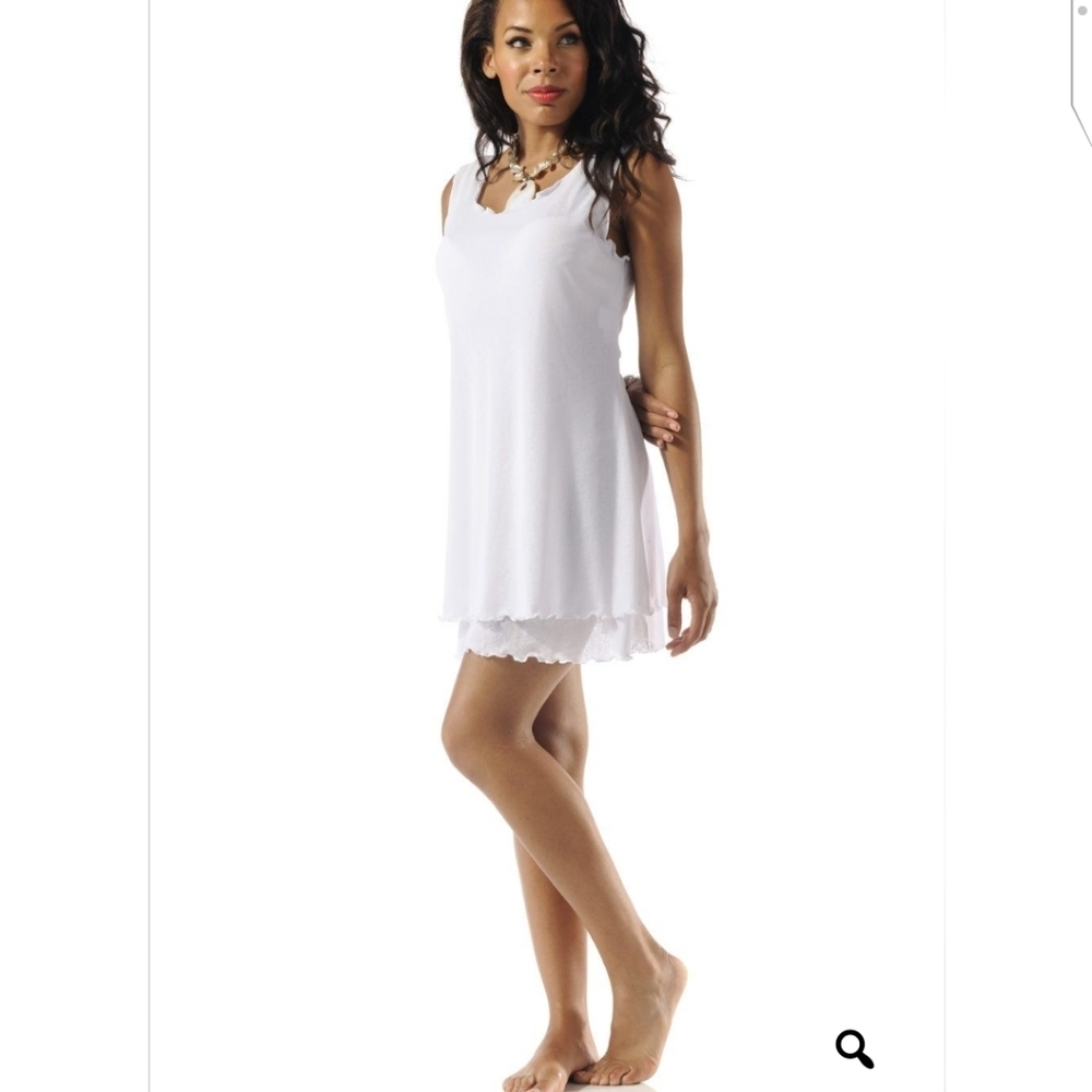 🚢RAPZ - 1X WHITE LAYERED RUFFLE DRESS🚢